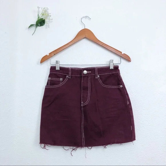 Maroon Contrast Lace Stitching Distressed Hem
Skirt - Picture 7 of 7